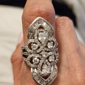 Elegant Silver Statement Ring Size 9